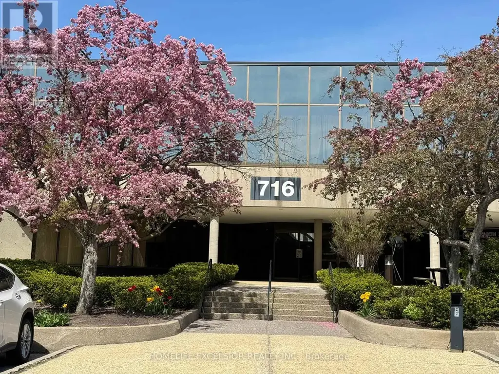 710 - 716 Gordon Baker Road, Toronto (Hillcrest Village)